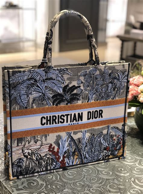 dior tote bag bunt